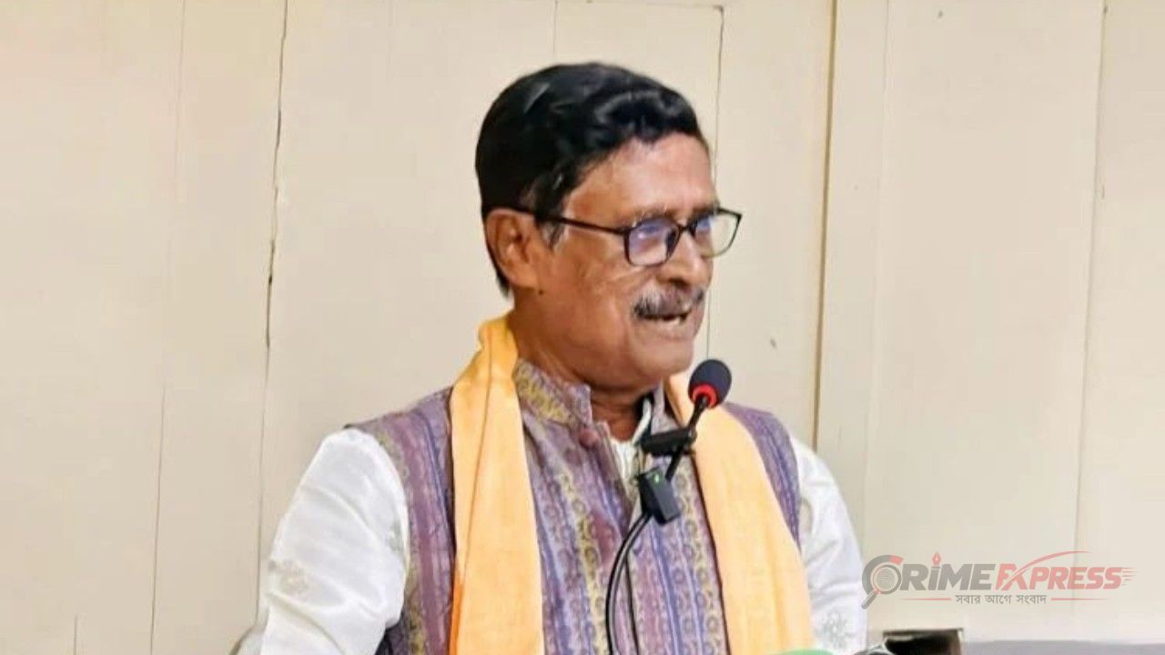 পোশাক-ভাষায় আলেম হওয়া যায় না, জ্ঞান অর্জন করতে হয়