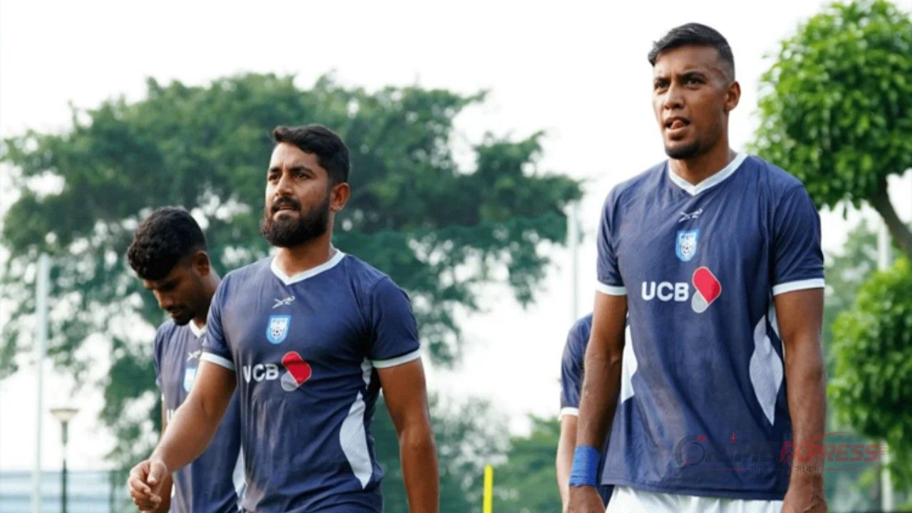 সিঙ্গাপুরের বিপক্ষে একাদশে চার পরিবর্তন, মাঠে বাংলাদেশ
