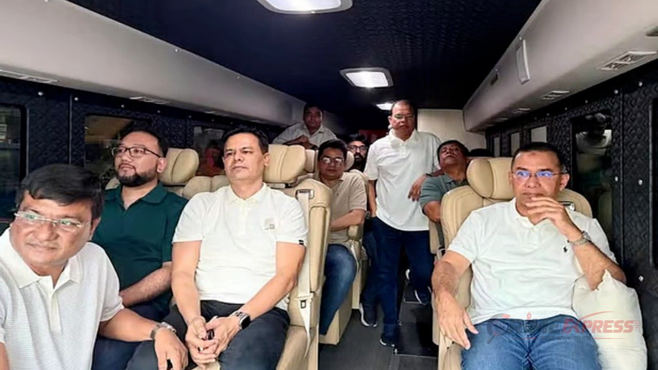 নানাবাড়ির জেলা ফেনীর পথে প্রধানমন্ত্রী তারেক রহমান