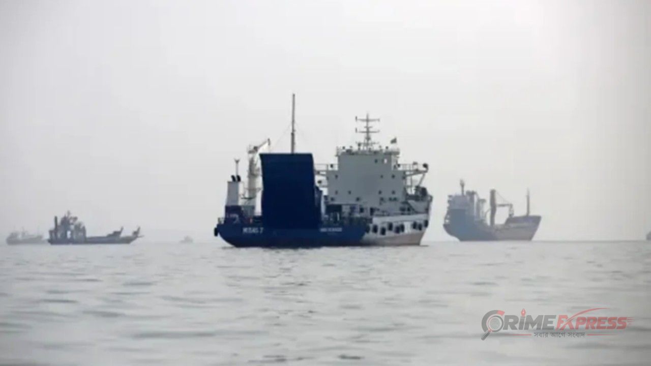 হরমুজ ঘিরে উত্তেজনার মধ্যে ট্যাঙ্কারে হামলা