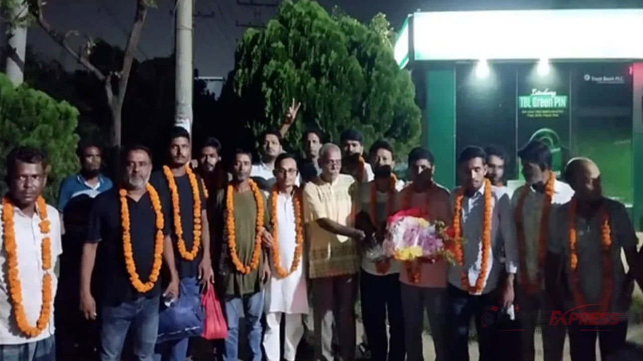 প্রতিনিধি সভা চলাকালে জাসদ কার্যালয় থেকে ২৭ জনকে গ্রেপ্তার দেখায় পুলিশ