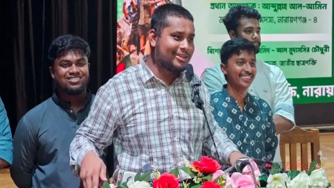 সার ডিলার নিয়োগে স্বজনপ্রীতির অভিযোগ, এমপিদের পরিবার নিয়ে হাসনাতের কটাক্ষ