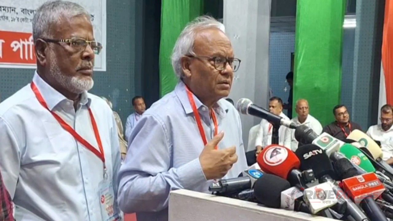 পাচার করা অর্থ দিয়ে নাশকতার ষড়যন্ত্র চলছে: রুহুল কবির রিজভী