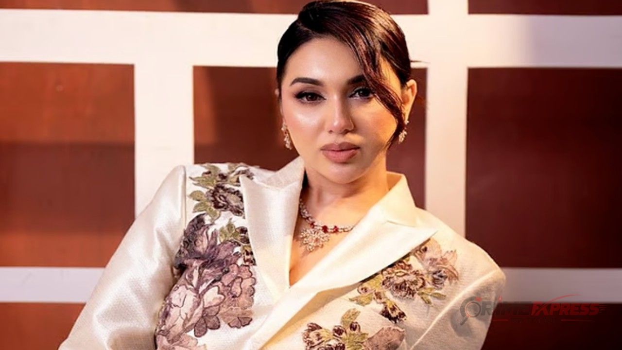 যুবকের সঙ্গে ছবি দিয়ে অপুর আবেগঘন পোস্ট